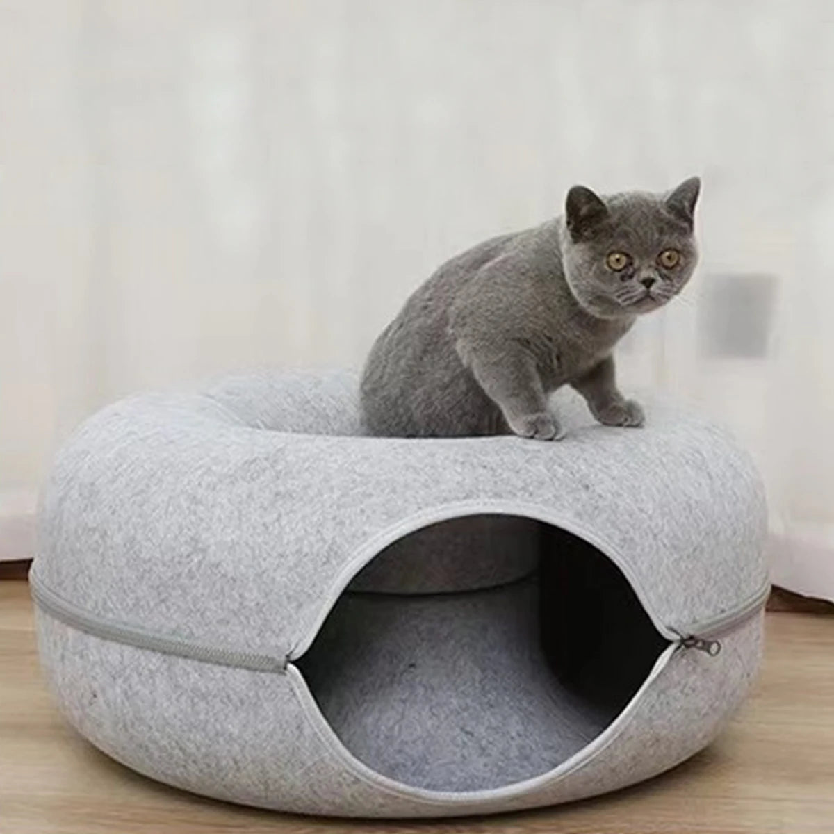 Soft Cat Hideaway Donut — A Safe, Enclosed Space for Deep Sleep