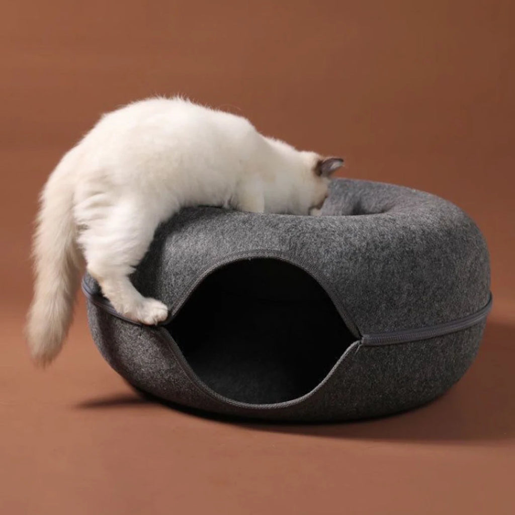 Soft Cat Hideaway Donut — A Safe, Enclosed Space for Deep Sleep