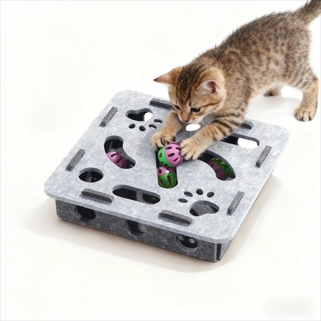 Wooden Felt Puzzle Toy — A Quiet Adventure for Curious Cats